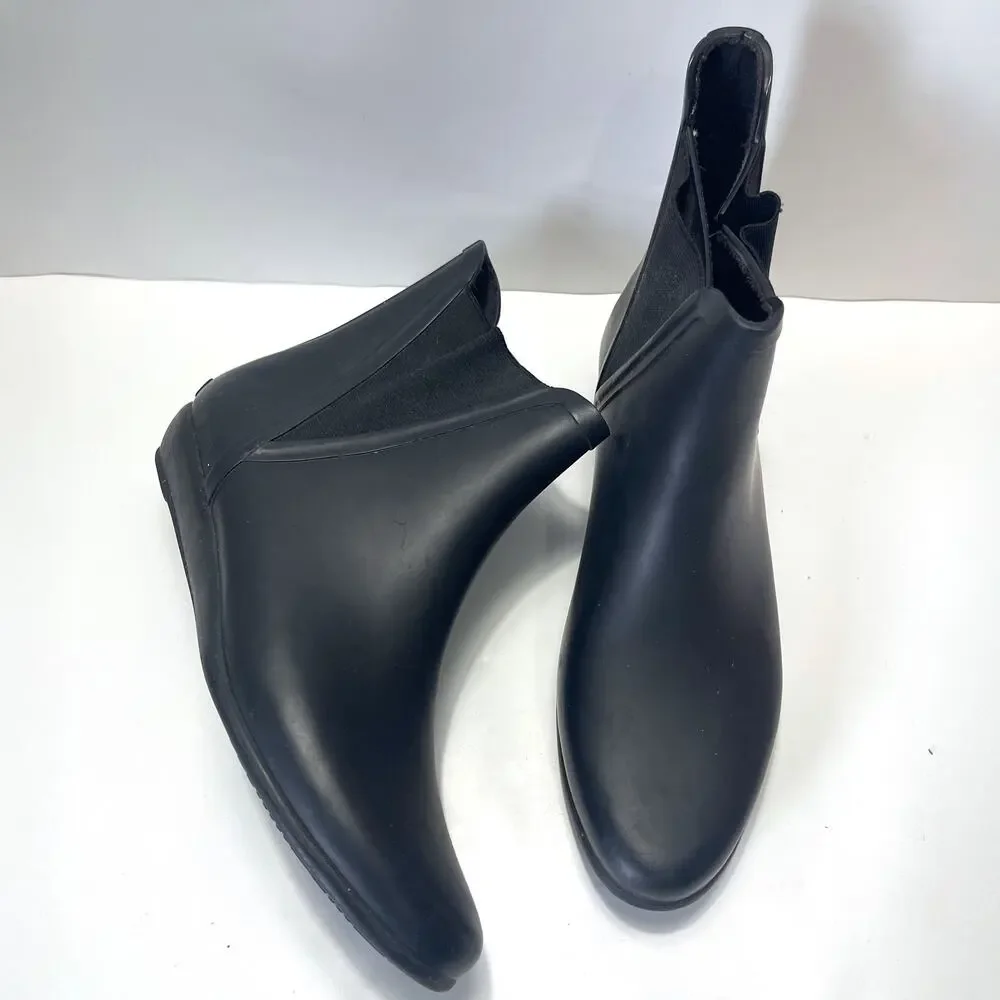 LOEFFLER RANDALL Rain Slip on Chelsea Boots in Black Size 8